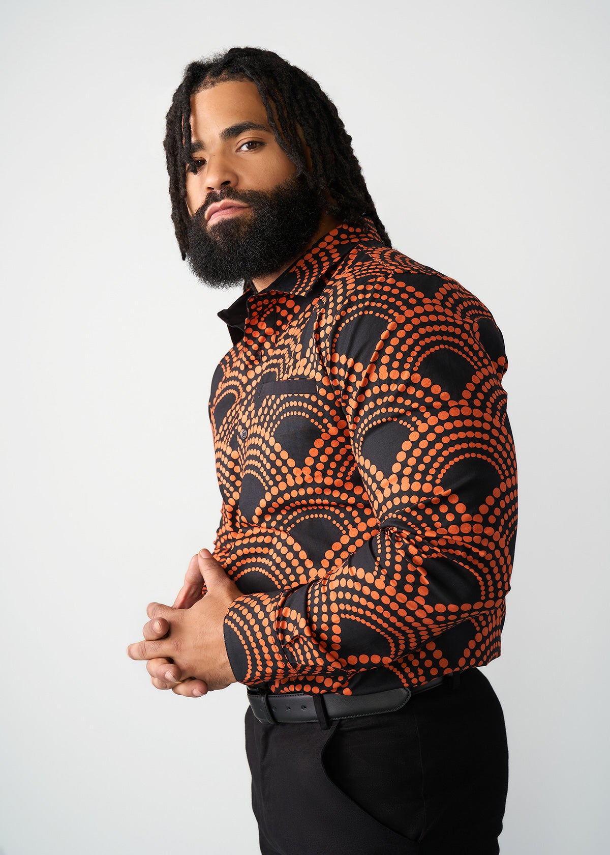 Mazi Men's African Print Button-up Shirt (Black Amber Dots)