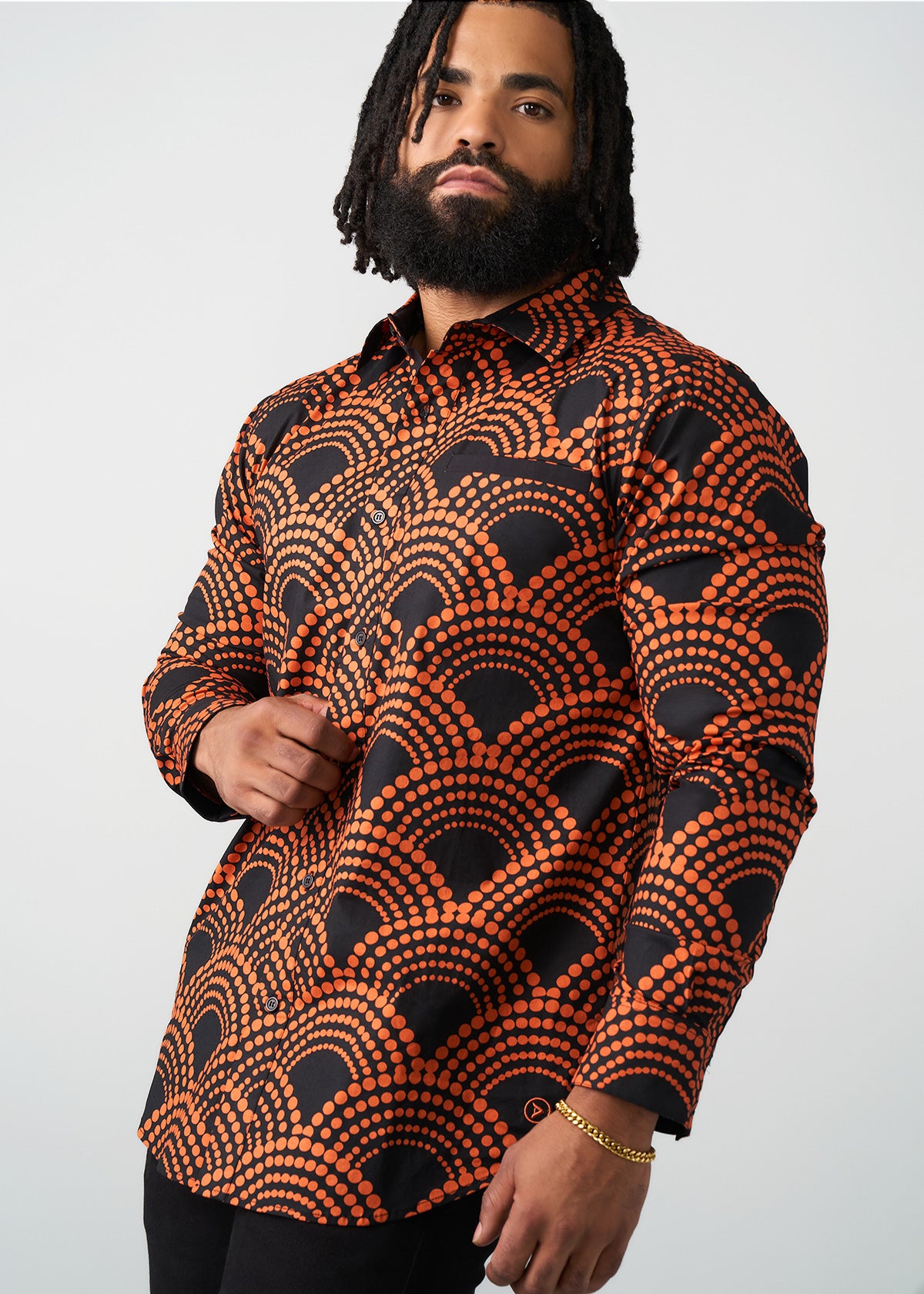 Mazi Men's African Print Button-up Shirt (Black Amber Dots)