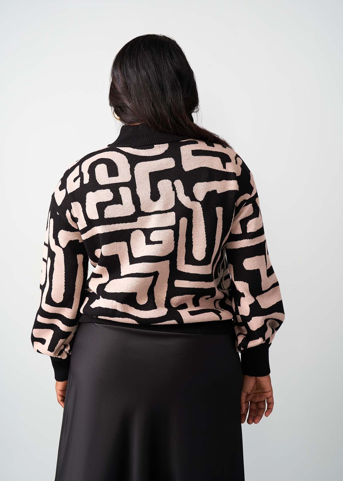 Niambi Women's African Print Crew Neck Sweater (Black Tan Geometric)