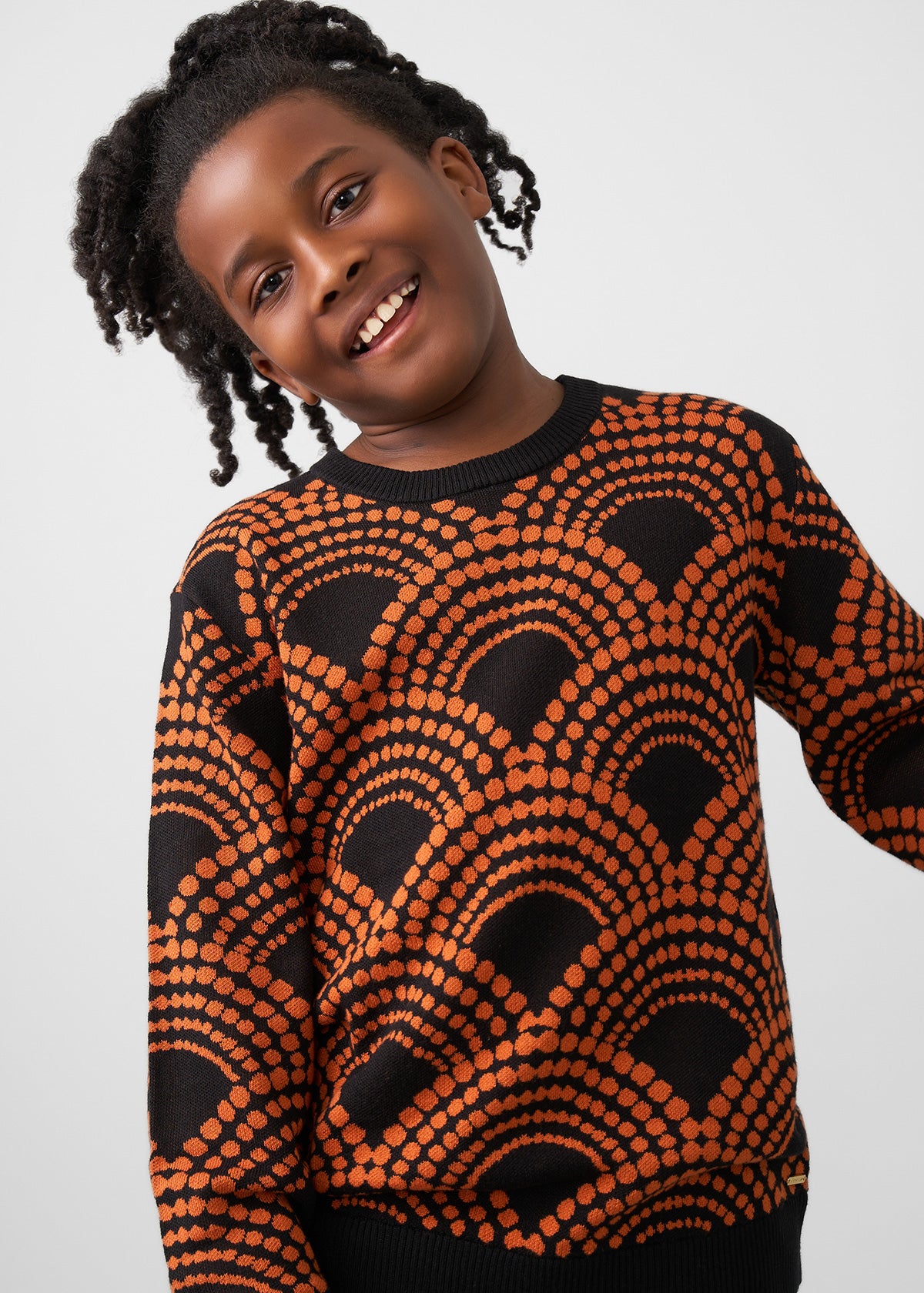 Oma Kids Unisex African Print Sweater (Black Amber Dots)